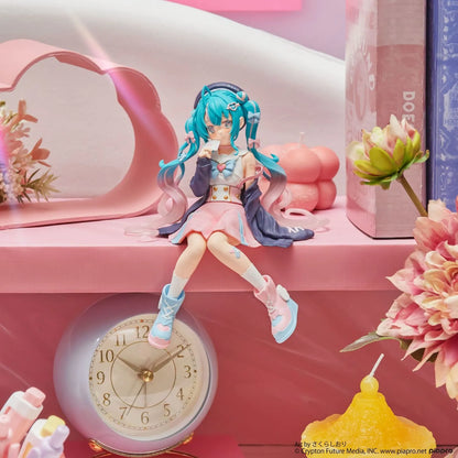 FURyU VOCALOID Hatsune Miku Future Hot Noodles Hand made Peripheral Model Chassis Car mounted Ornament Gift Male